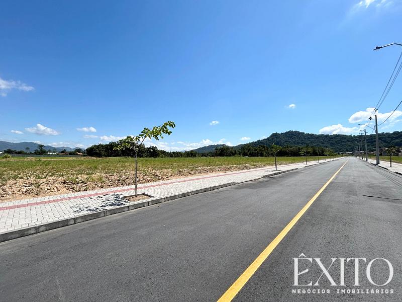 Lotes em Loteamento Novo no Bairro Na��es 4