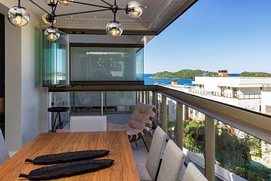 Apartamento em condomínio alto padrão na Praia de Bombinhas - SC