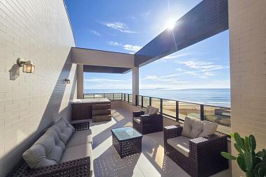 Cobertura com 4 dormitórios na Praia de Mariscal - Bombinhas (SC)