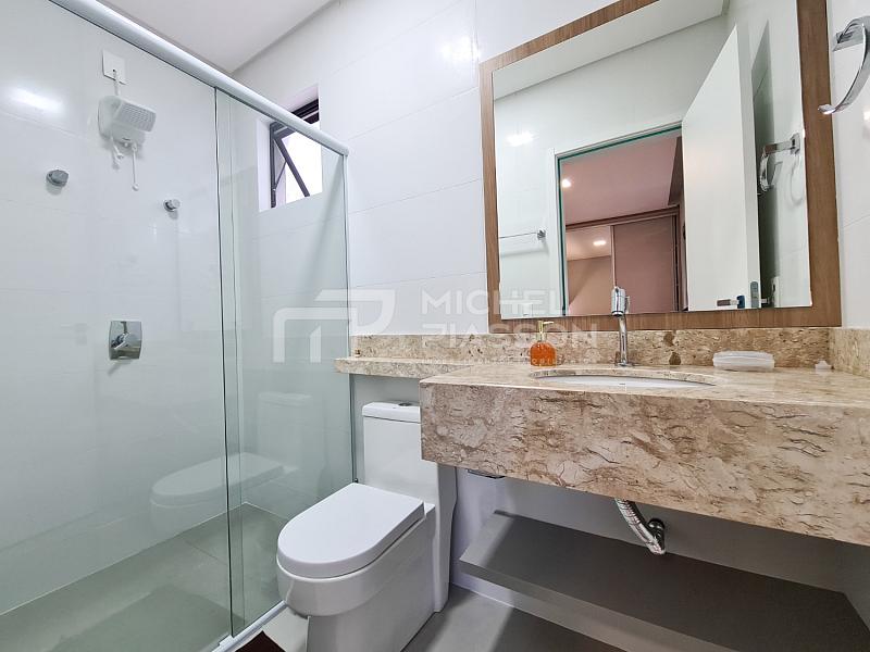 Apartamento mobiliado com 02 dormitórios na Praia de Bombas - Bombinhas (SC) — foto 13