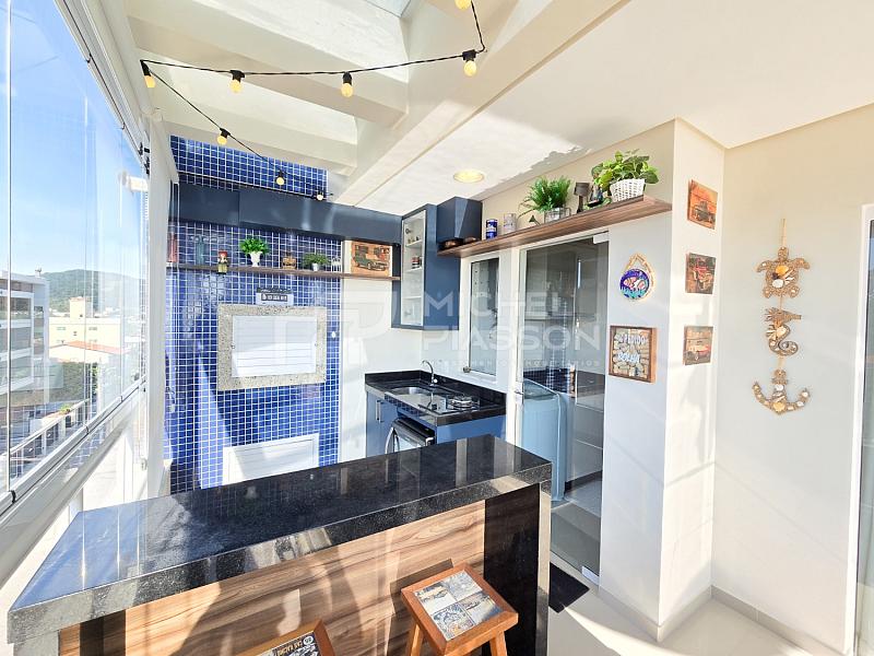 Cobertura finamente mobiliada com vista mar na Praia de Bombas - Bombinhas (SC) — foto 13