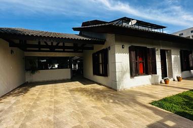 Sobrado com 2 quartos à venda, 400m², 3 banheiros - Santa Cruz - Guarapuava