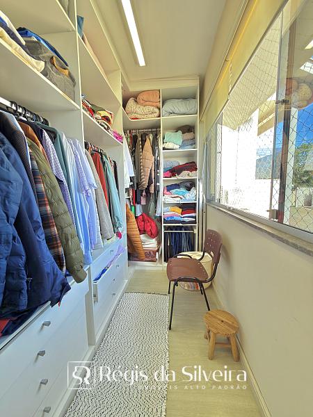 Casa � venda no Condom�nio Schneider, em Novo Hamburgo. 146 m�, 3 dormit�rios, su�te com closet, piscina aquecida, churrasqueira e 2 vagas. 18