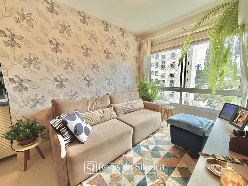Apartamento com su�te, vista para o Centro e condom�nio completo no Jardim Mau� 2
