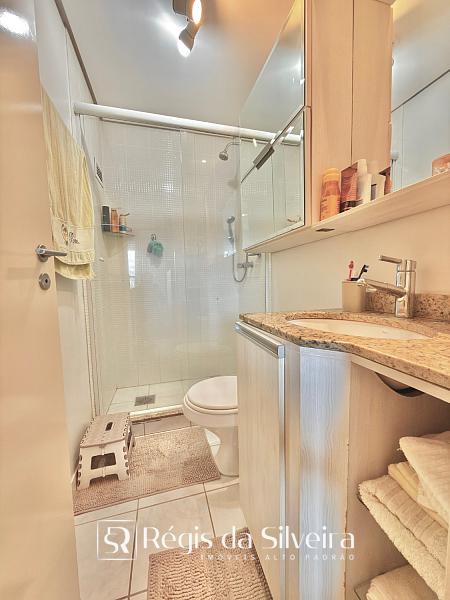 Apartamento com su�te, vista para o Centro e condom�nio completo no Jardim Mau� 16