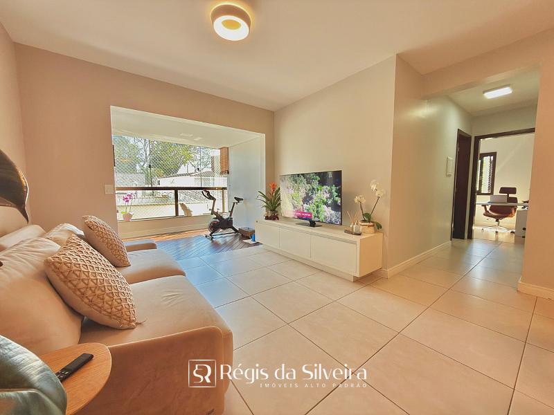 Apartamento de 3 dormit�rios com su�te, amplo e com excelente posi��o solar no Edif�cio Vienna 1