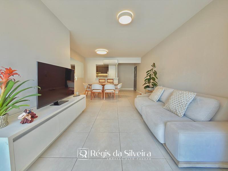 Apartamento de 3 dormit�rios com su�te, amplo e com excelente posi��o solar no Edif�cio Vienna 6