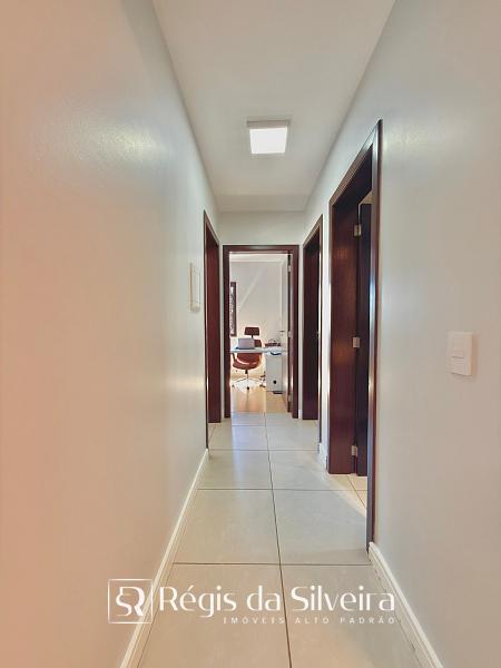 Apartamento de 3 dormit�rios com su�te, amplo e com excelente posi��o solar no Edif�cio Vienna 12