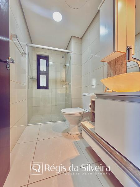 Apartamento de 3 dormit�rios com su�te, amplo e com excelente posi��o solar no Edif�cio Vienna 13