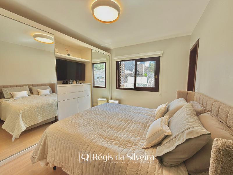 Apartamento de 3 dormit�rios com su�te, amplo e com excelente posi��o solar no Edif�cio Vienna 18