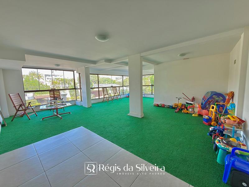 Apartamento de 3 dormit�rios com su�te, amplo e com excelente posi��o solar no Edif�cio Vienna 21