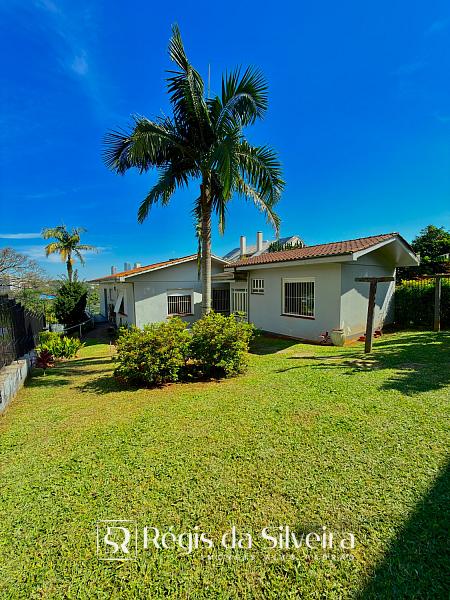 Casa de esquina com amplo terreno no Vila Nova � Novo Hamburgo 6