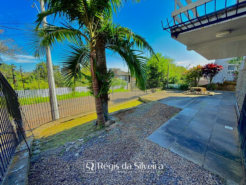 Casa de esquina com amplo terreno no Vila Nova � Novo Hamburgo 7