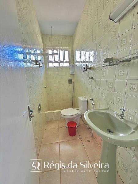 Casa de esquina com amplo terreno no Vila Nova � Novo Hamburgo 18