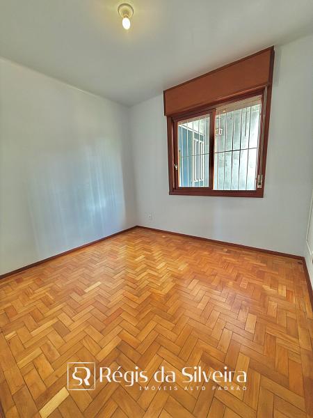 Casa de esquina com amplo terreno no Vila Nova � Novo Hamburgo 27