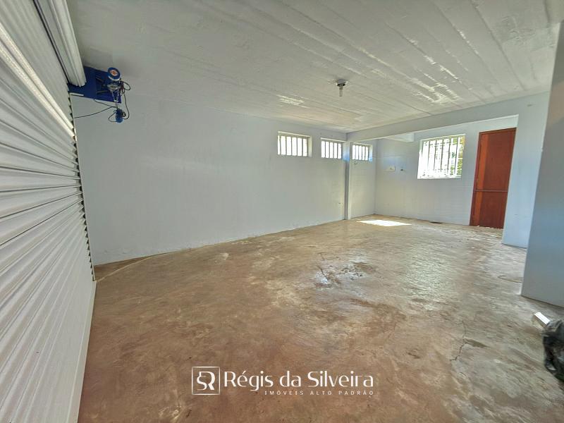 Casa de esquina com amplo terreno no Vila Nova � Novo Hamburgo 13
