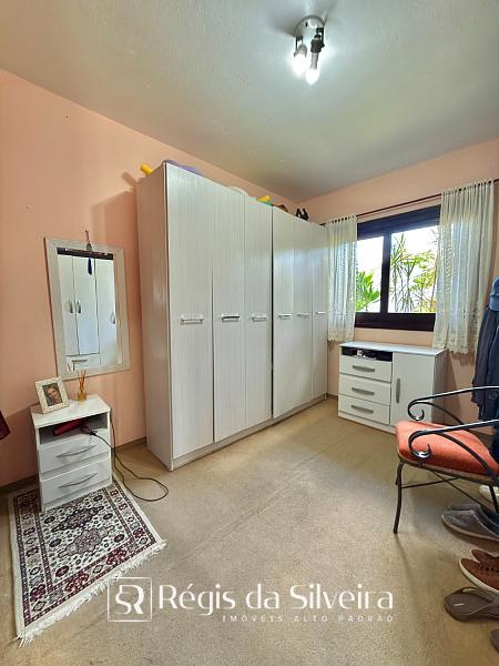 Casa t�rrea com excelente potencial no Jardim Mau� 17
