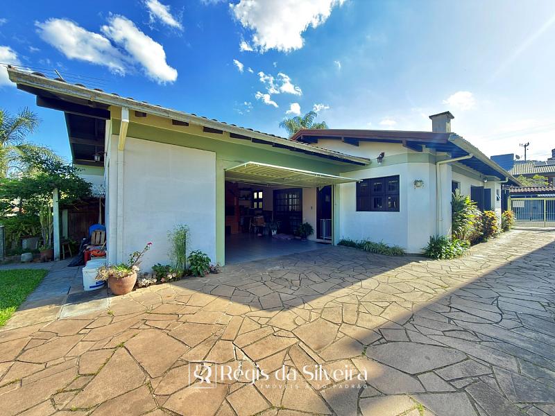 Casa t�rrea com excelente potencial no Jardim Mau� 2