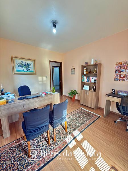 Casa t�rrea com excelente potencial no Jardim Mau� 12