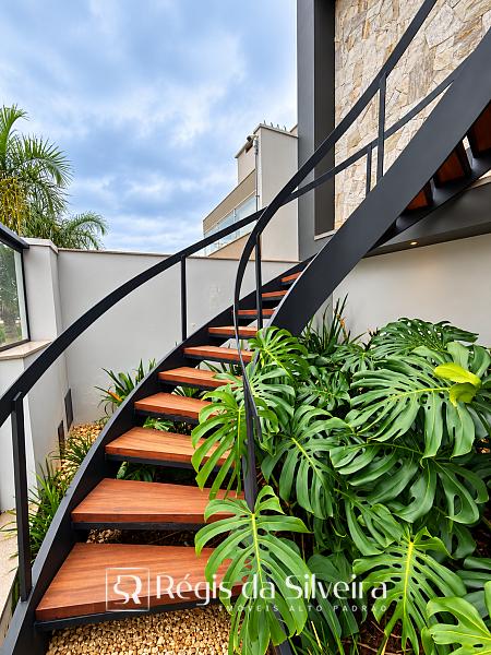 Casa T�rrea Nova de Alto Padr�o com Piscina no Metzler | Campo Bom 5
