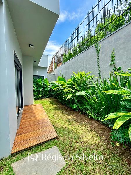Casa T�rrea Nova de Alto Padr�o com Piscina no Metzler | Campo Bom 29