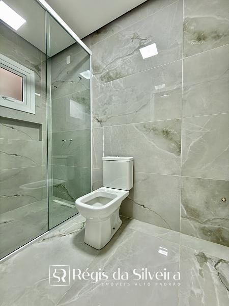 Casa T�rrea Nova de Alto Padr�o com Piscina no Metzler | Campo Bom 21