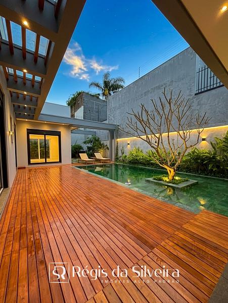 Casa T�rrea Nova de Alto Padr�o com Piscina no Metzler | Campo Bom 31