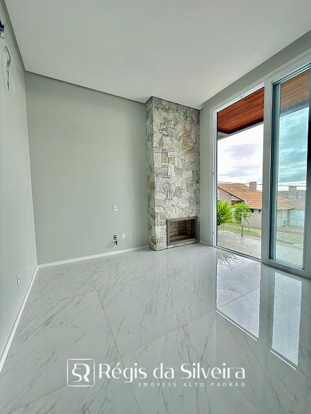 Casa T�rrea Nova de Alto Padr�o com Piscina no Metzler | Campo Bom 8