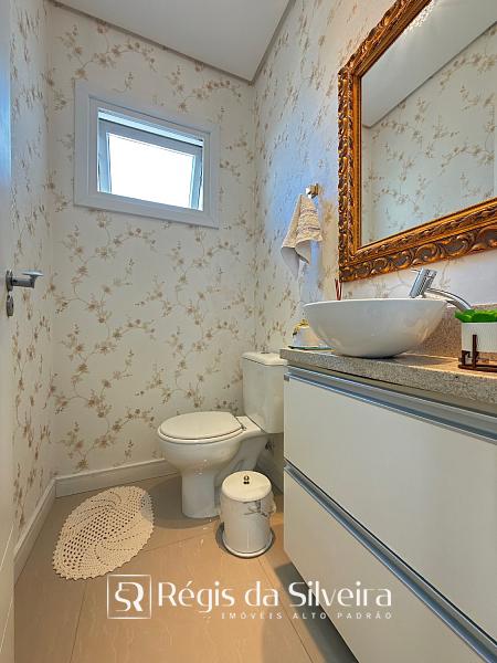Casa de Alto Padr�o com Piscina e Vista Panor�mica no Hamburgo Velh 15