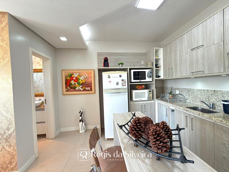 Casa de Alto Padr�o com Piscina e Vista Panor�mica no Hamburgo Velh 18