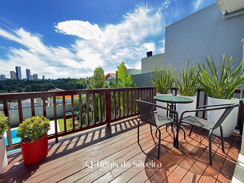 Casa de Alto Padr�o com Piscina e Vista Panor�mica no Hamburgo Velh 14