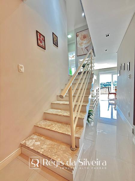 Casa de Alto Padr�o com Piscina e Vista Panor�mica no Hamburgo Velh 21