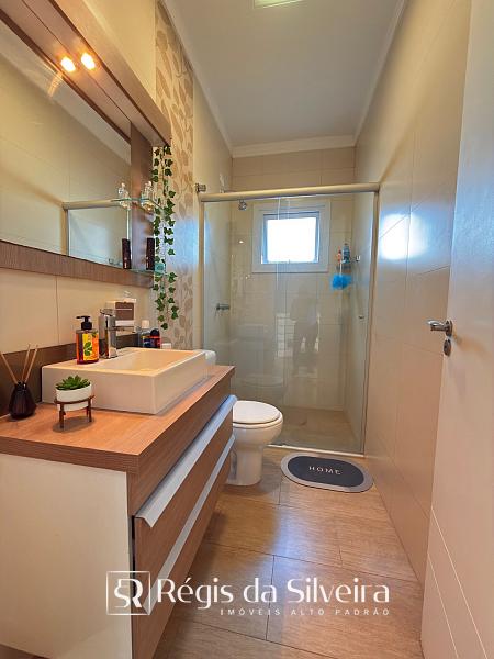 Casa de Alto Padr�o com Piscina e Vista Panor�mica no Hamburgo Velh 20