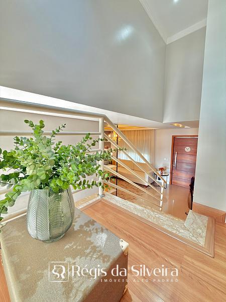 Casa de Alto Padr�o com Piscina e Vista Panor�mica no Hamburgo Velh 22