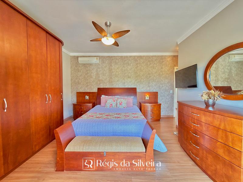 Casa de Alto Padr�o com Piscina e Vista Panor�mica no Hamburgo Velh 28