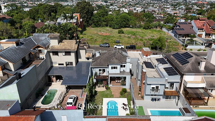 Casa de Alto Padr�o com Piscina e Vista Panor�mica no Hamburgo Velh 31