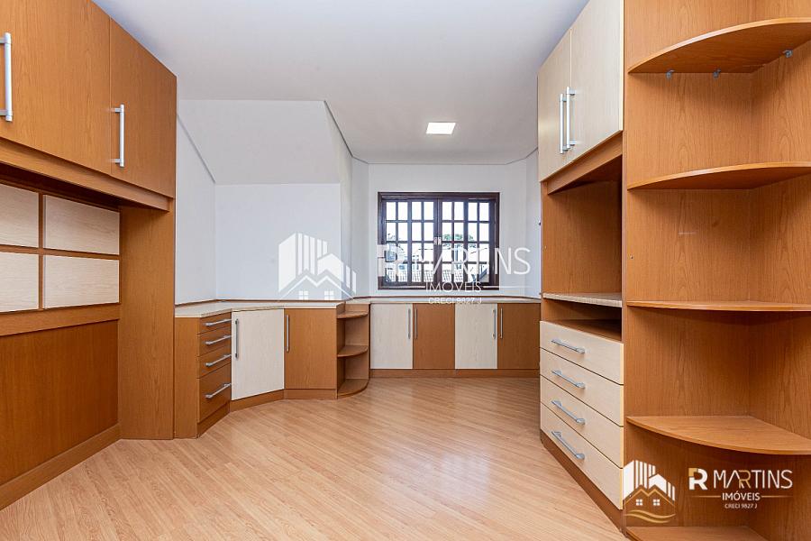 Lindo triplex para venda com 4 quartos sendo 2 suítes no bairro Xaxim — foto 49