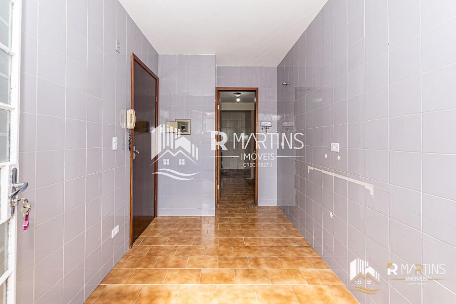 Sobrado com 3 quartos e 99m² – Espaços amplos e lavanderia coberta — foto 12