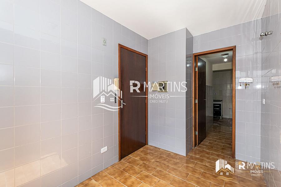 Sobrado com 3 quartos e 99m² – Espaços amplos e lavanderia coberta — foto 13