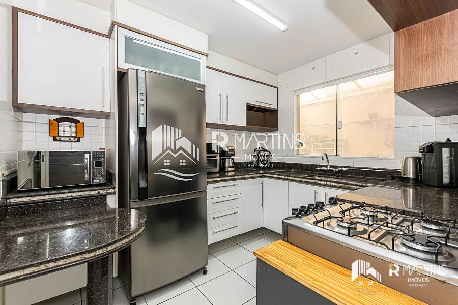 Confortável Triplex com 2 Suítes e Móveis Planejados — foto 8