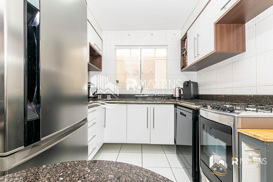 Confortável Triplex com 2 Suítes e Móveis Planejados — foto 9