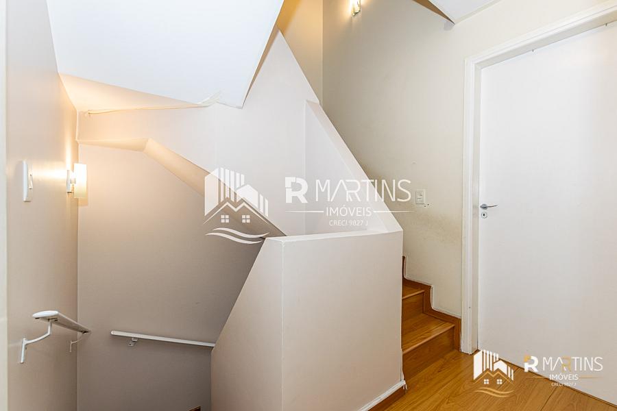 Confortável Triplex com 2 Suítes e Móveis Planejados — foto 31