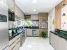 Excelente oportunidade! Casa ampla com 5 quartos, su�te e 6 vagas de garagem 19