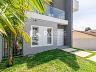 Excelente oportunidade! Casa ampla com 5 quartos, su�te e 6 vagas de garagem 54