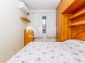 Sobrado semimobiliado com 3 quartos, churrasqueira e lazer completo no condom�nio 26