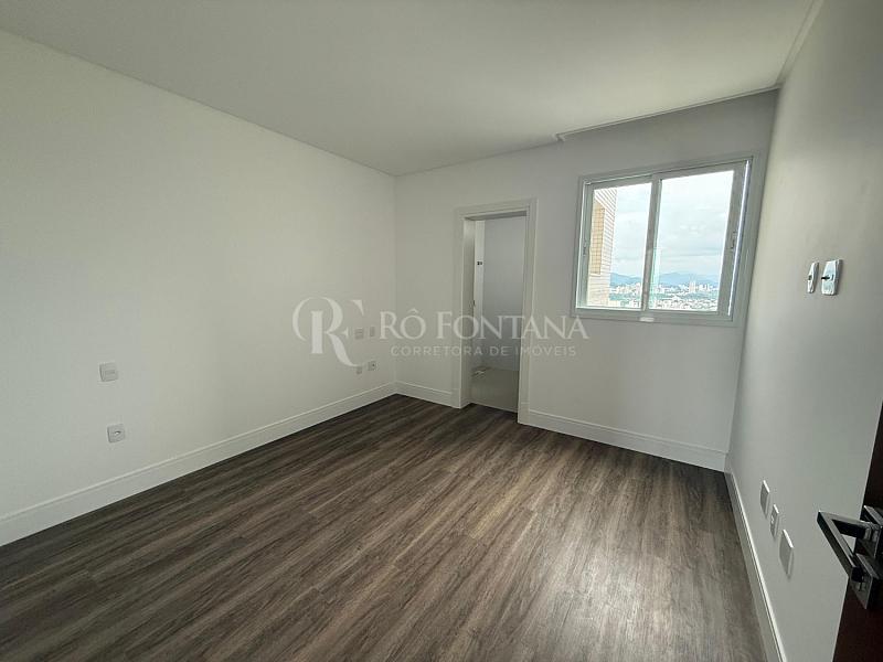 Apartamento com 4 quartos à venda, 187m², 5 banheiros, 2 garagens - Centro - Balneário Camboriú — foto 8