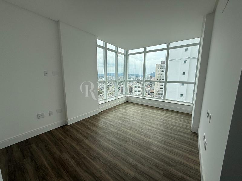 Apartamento com 4 quartos à venda, 187m², 5 banheiros, 2 garagens - Centro - Balneário Camboriú — foto 3