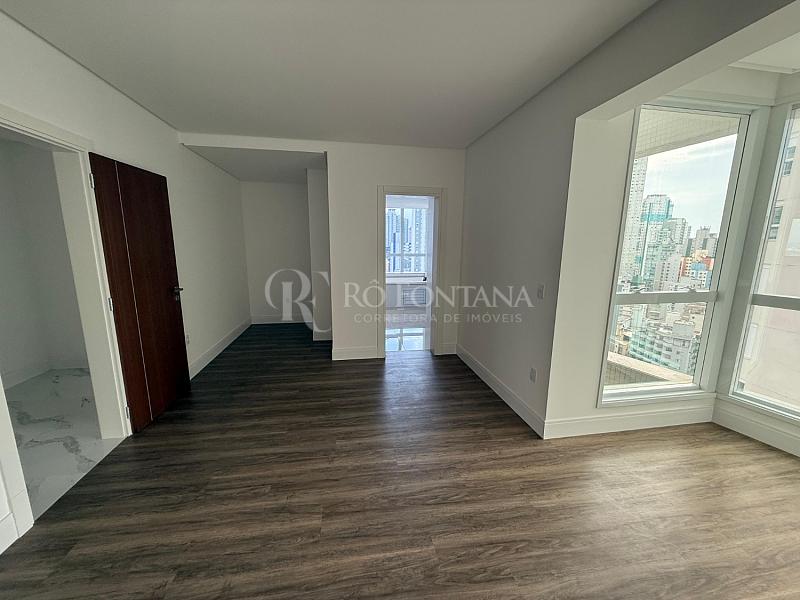 Apartamento com 4 quartos à venda, 187m², 5 banheiros, 2 garagens - Centro - Balneário Camboriú — foto 4