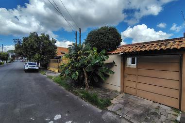 Casa no Centro de Sapucaia