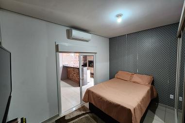 Excelente casa 3 dormitórios com suíte